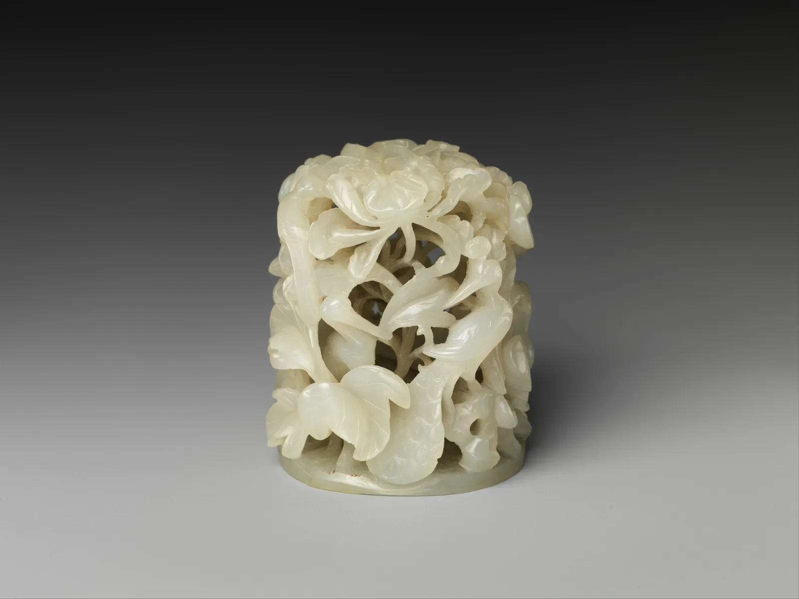 Jade (nephrite) headdress ornament, song, liao, jin and yuan dynasties, 5.6 cm high.