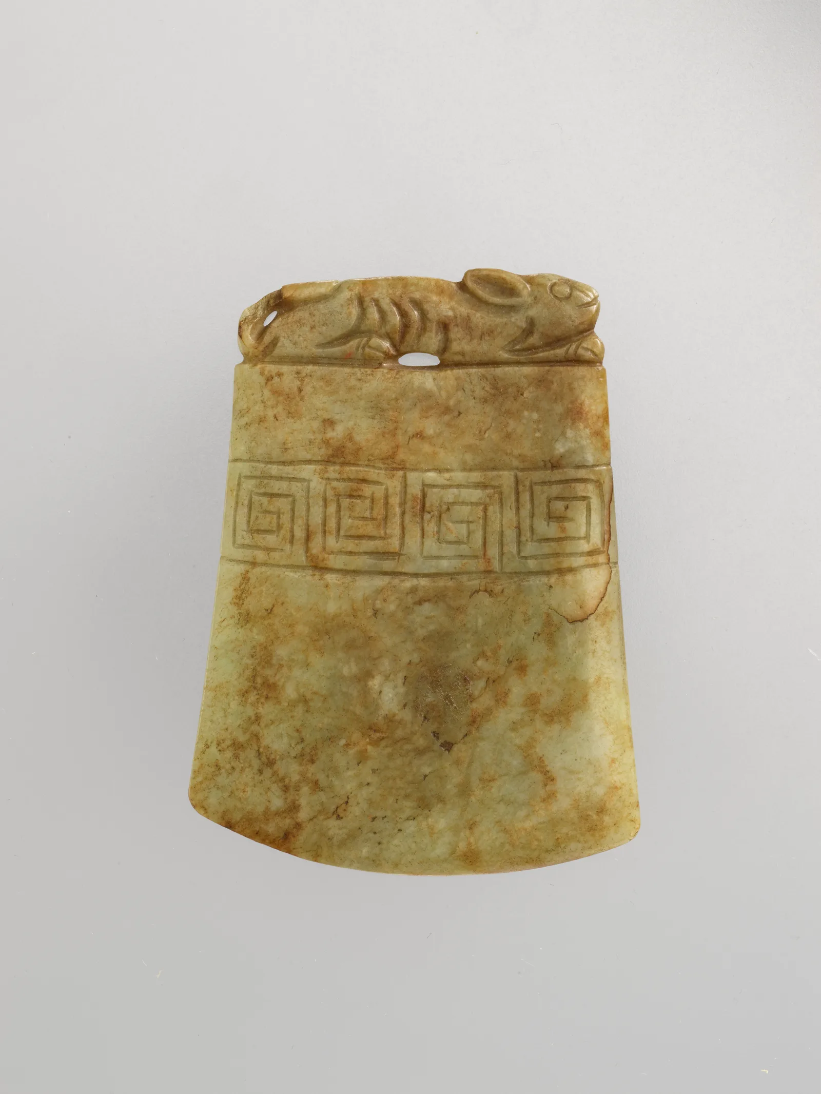 Jade (nephrite) pendant, qing dynasty, 5.7 cm wide.