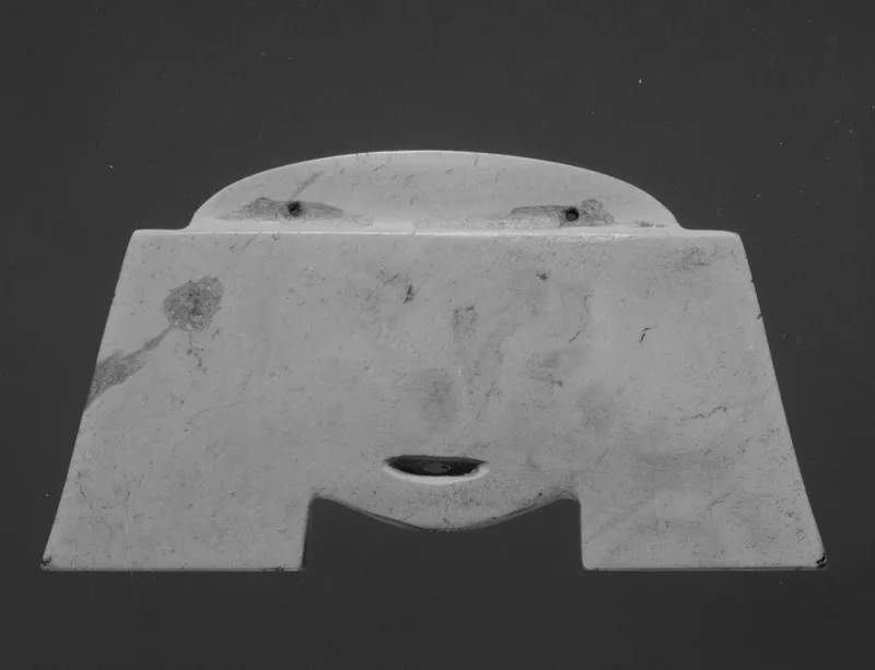 Jade (nephrite) pendant, prehistoric china, 3.5 cm high.