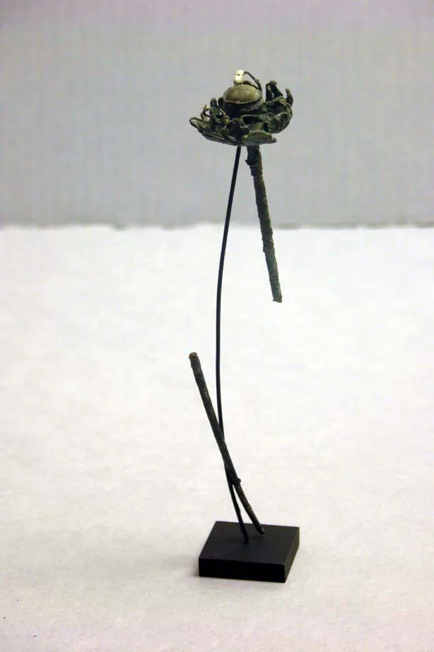 Gilt silver hairpin, sui and tang dynasties, 14.3 cm long.