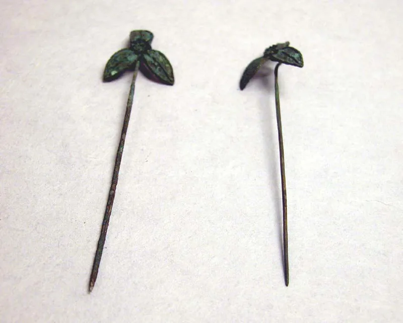 Gilt silver hairpin, ming dynasty, 10.2 cm long.