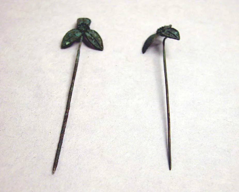 Gilt silver hairpin, ming dynasty, 10.2 cm long.