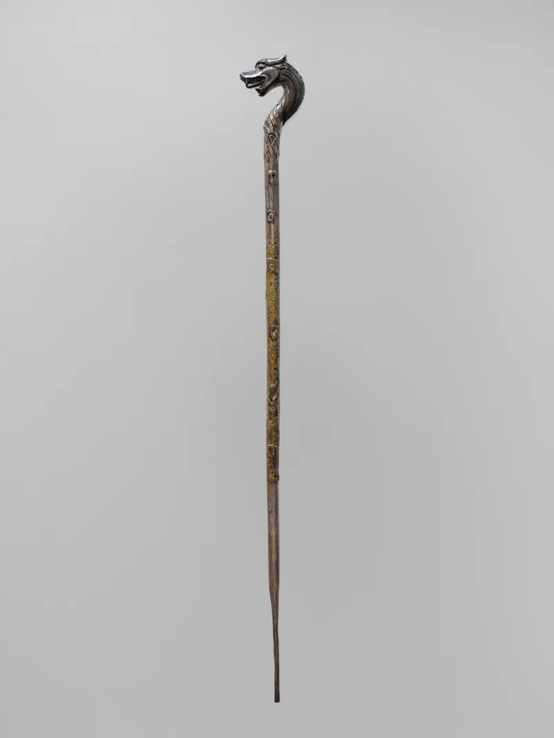 Silver and glass hairpin, sui and tang dynasties, 25.1 cm long.